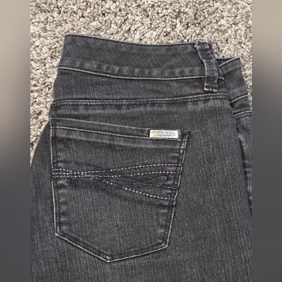 White House Black Market Contour Skinny Crop Jeans Size 2 - Picture 2 of 6